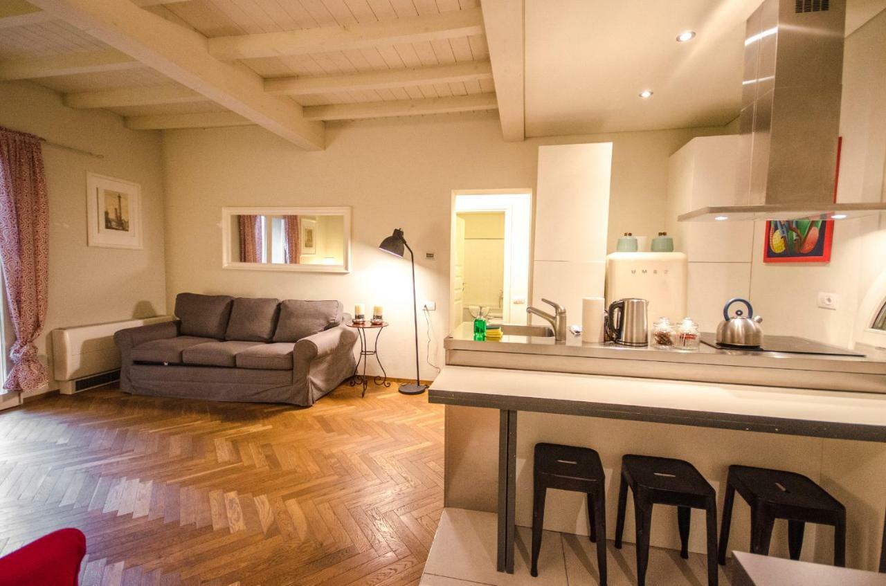 Azeglio Apartment, A Due Passi Da Piazza Maggiore Bologna Kültér fotó